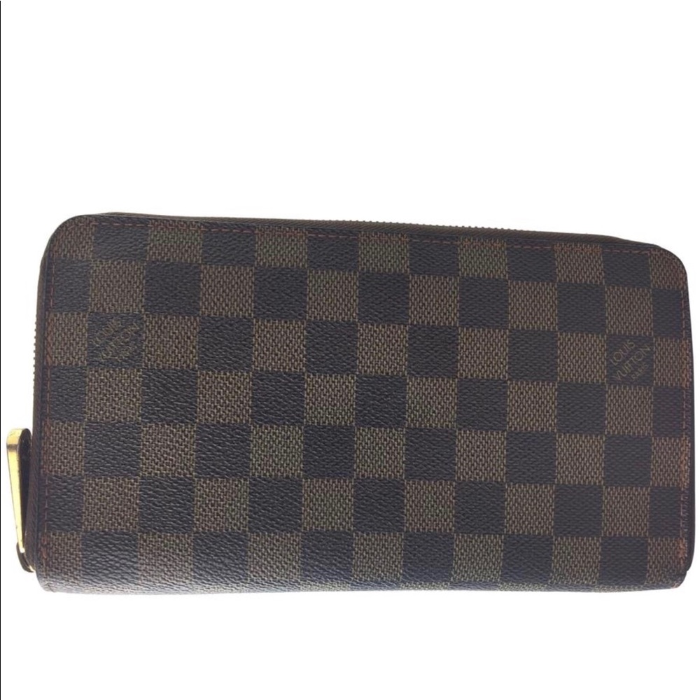 Louis Vuitton Zippy Wallet